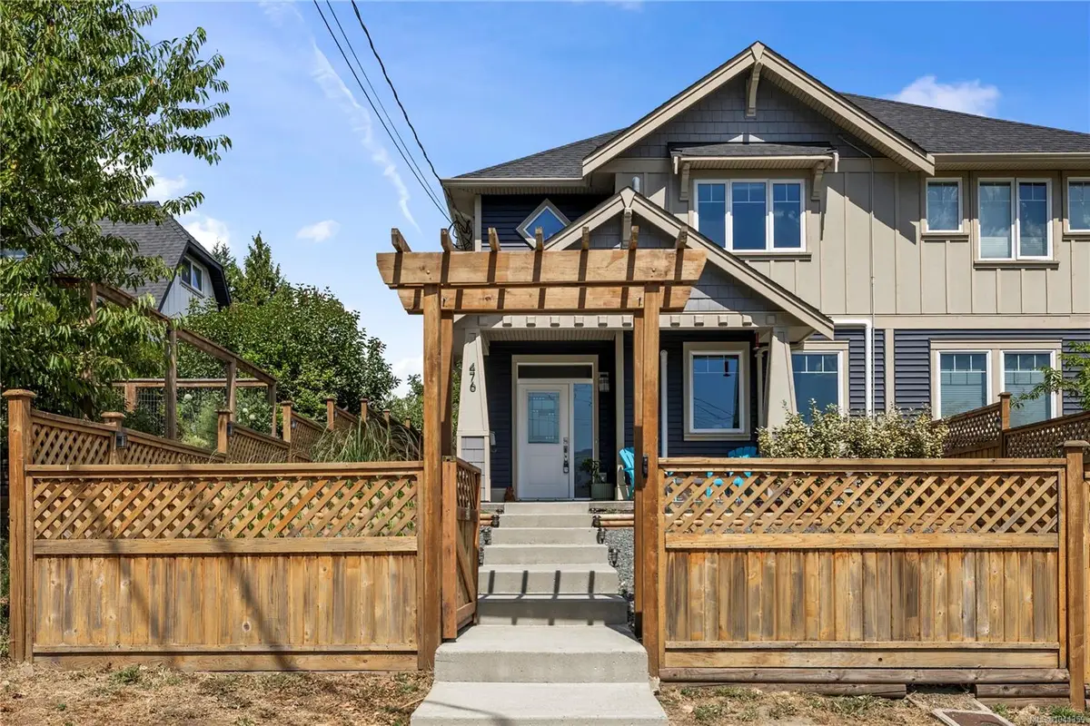 476 Machleary St, Nanaimo BC V9R 2H2