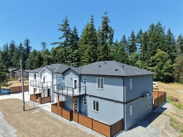 2188 Jingle pot Rd #100, Nanaimo BC V9R 6J2 - 3 bed, 3.0 bath in Nanaimo
