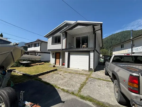 522 Alpine View Rd, Tahsis BC V0P 1X0 - 4 bed, 2 bath property for sale in Tahsis