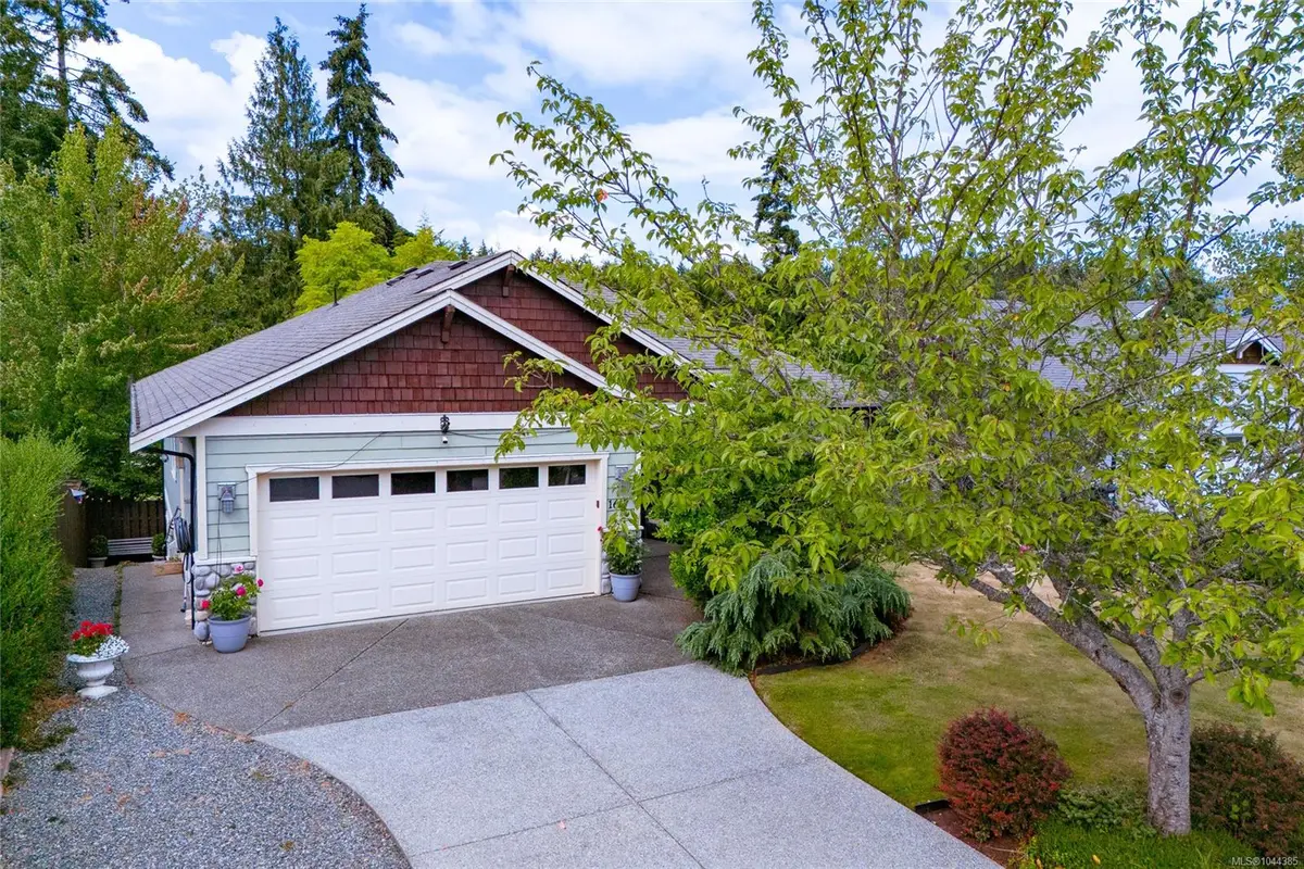 1617 Simon Pl, Cowichan Bay BC V0R 1N1