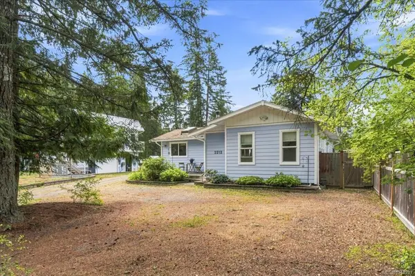 2212 Burgoyne Rd, Coombs BC V0R 1M0 - 4 bed, 2 bath property for sale in Coombs