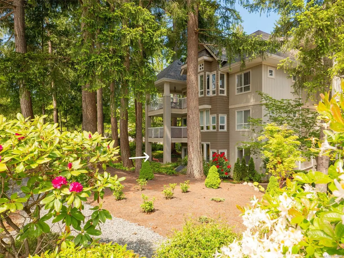 5685 Edgewater Lane #111, Nanaimo BC V9T 6K3