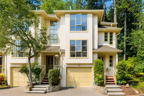 510 Marsett Pl #405, Saanich BC V8Z 7J1 - 3 bed, 4.0 bath in Saanich