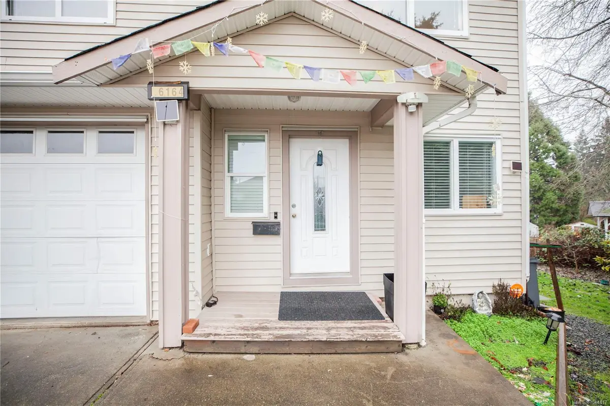 6164 Grieve Rd, Duncan BC V9L 2H1