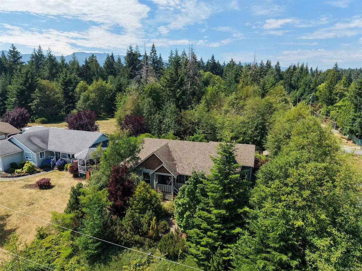 126 Bayridge Pl, Bowser BC V0R 1G0