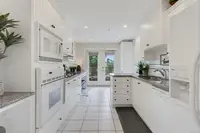 View 16