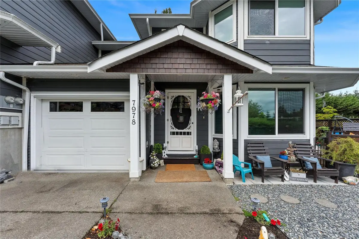 7978 Northview Dr, Crofton BC V0R 1R0
