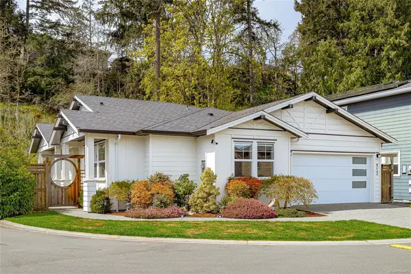 912 Randall Pl, Langford BC V9B 5W1 - 3 bed, 2.0 bath in Langford