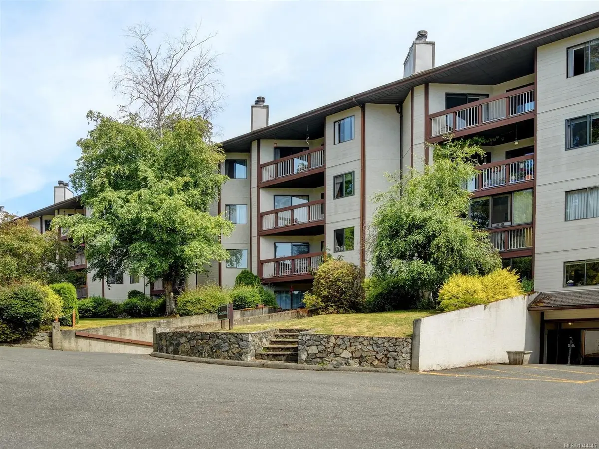 75 Gorge Rd W #205, Saanich BC V9A 7A9