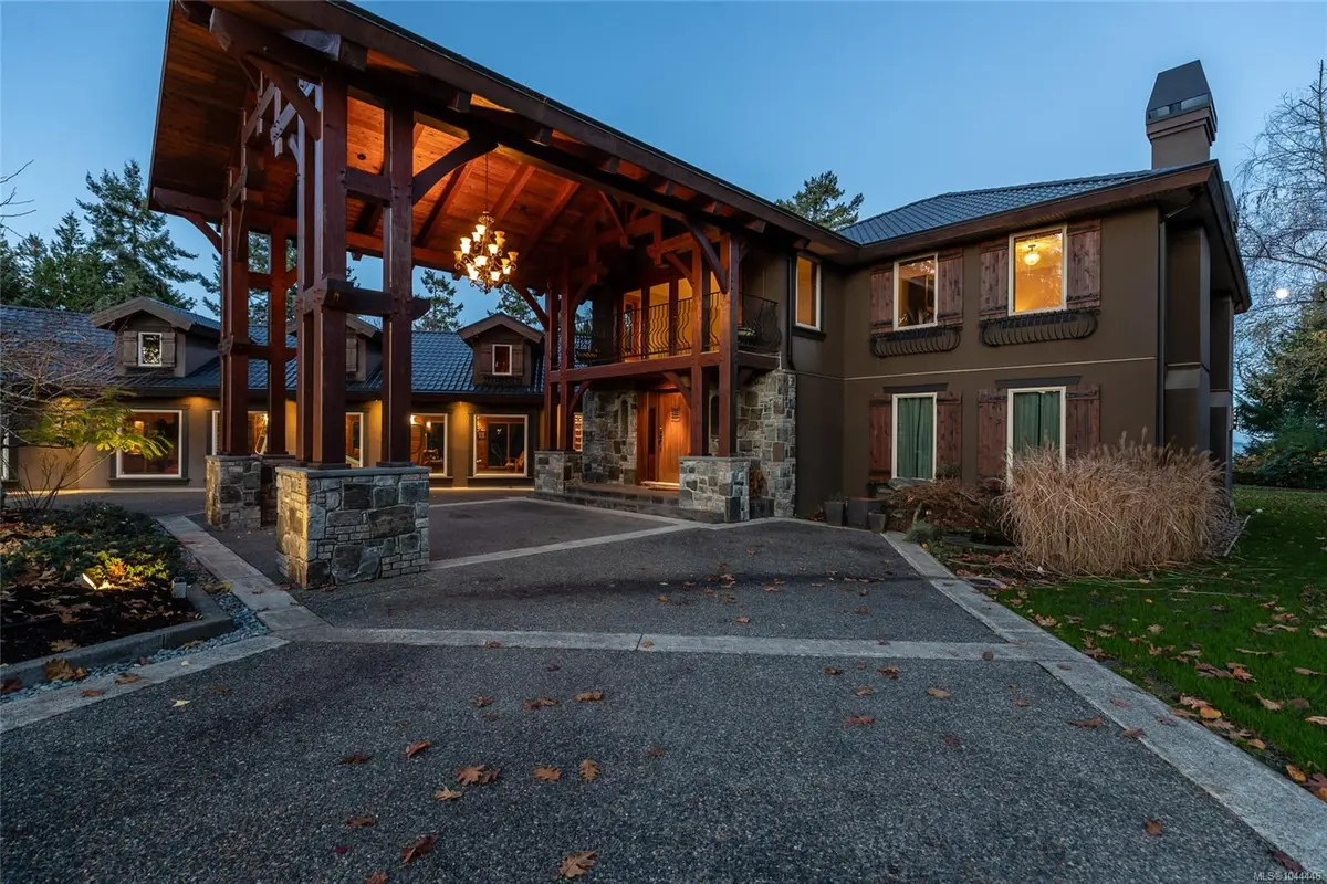 511 Soriel Rd, Parksville BC V9P 1A4