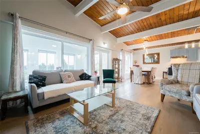 1958 Estevan Rd, Nanaimo BC V9S 3Z2