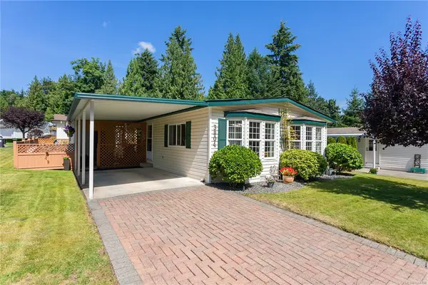 3804 King Arthur Dr, Nanaimo BC V9T 6B9 - 2 bed, 2 bath property for sale in Nanaimo