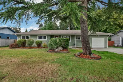 66 Oregon Rd, Campbell River BC V9W 5T1