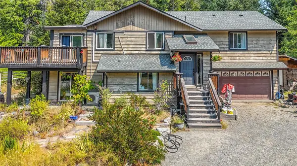 877 Hutchinson Rd, Cobble Hill BC V0R 1L0 - 4 bed, 4.0 bath in Cobble Hill