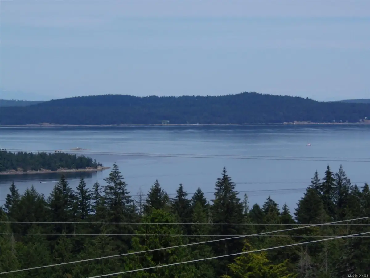 419 Thetis Dr, Ladysmith BC V9G 0A8
