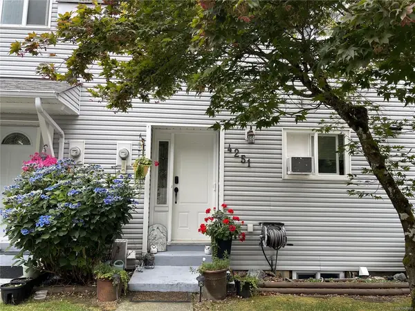 4251 8th Ave, Port Alberni BC V9Y 4S5 - 3 bed, 2.0 bath in Port Alberni