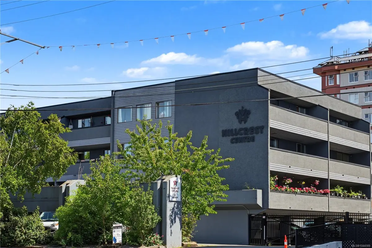 755 Hillside Ave #302, Victoria BC V8T 5B3