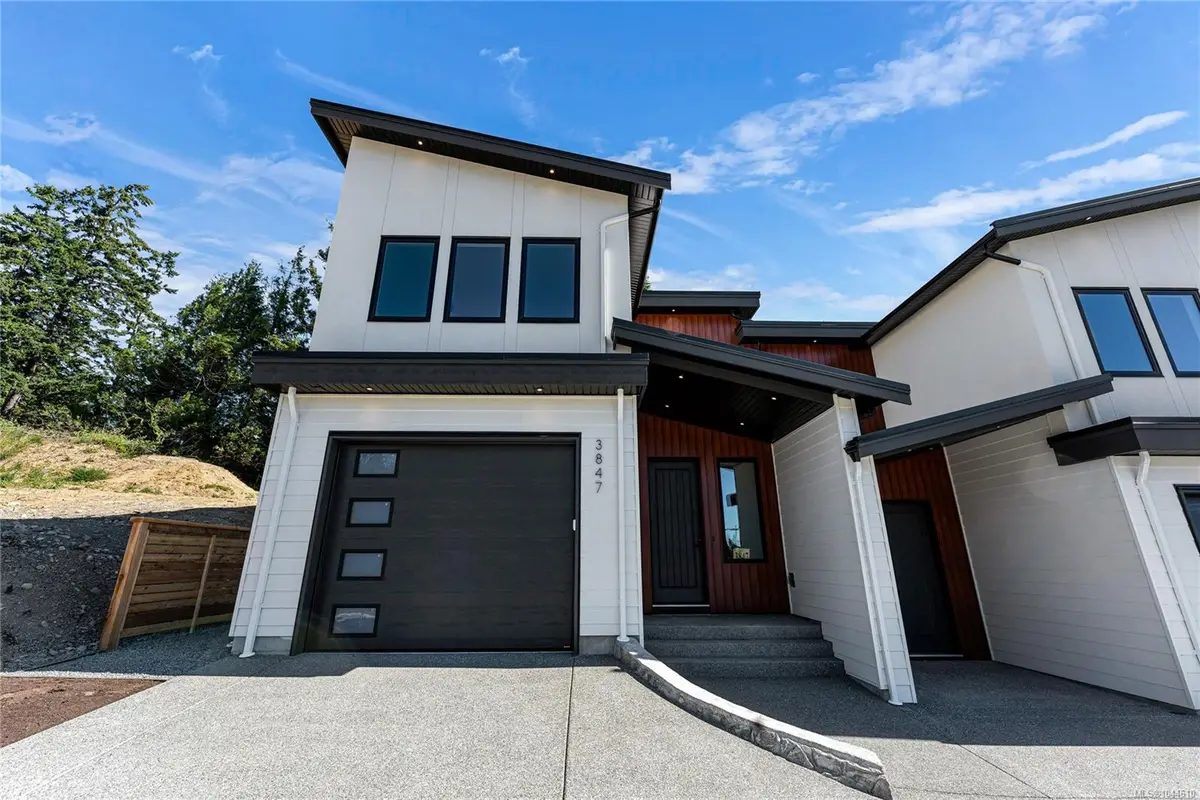 3847 Olympian Way, Colwood BC V9C 0R7