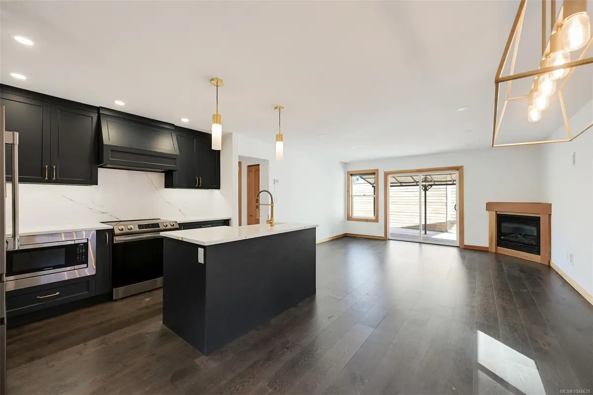 1629 Kristin Way, Shawnigan Lake BC V0R 2W3
