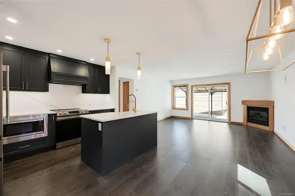 1629 Kristin Way, Shawnigan Lake BC V0R 2W3 - 3 bed, 2 bath property for sale in Shawnigan Lake