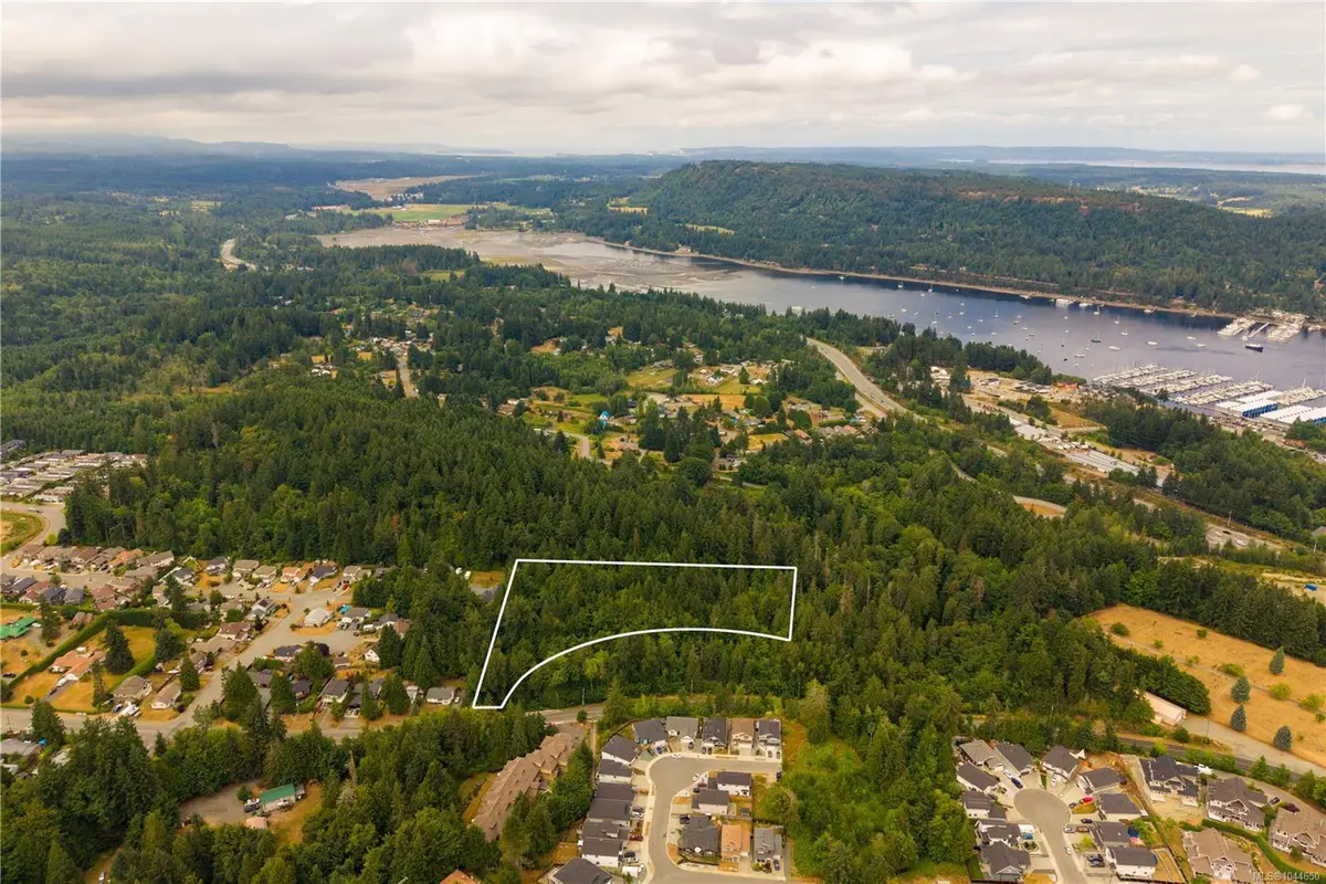 1237 4th Ave, Ladysmith BC V9G 1R3