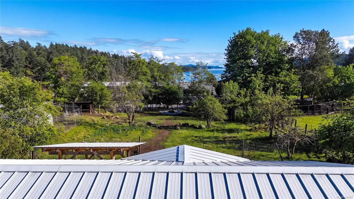 265 Lower Ganges Rd, Salt Spring BC V8K 1S7