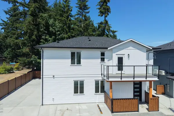 2190 Jingle Pot Rd #100, Nanaimo BC V9R 6J2 - 4 bed, 3 bath in Nanaimo