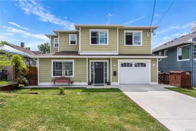 57 Sims Ave, Saanich BC V8Z 1J9
