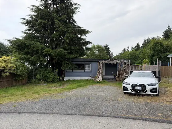 6015 Hunt St, Port Hardy BC V0N 2P0 - 3 bed, 1.0 bath in Port Hardy