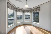 View 16