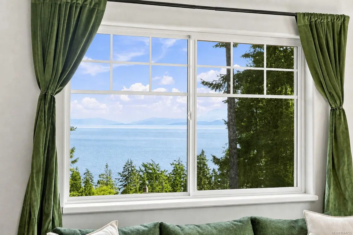 7806 Dalrae Pl #D, Sooke BC V9Z 0R1