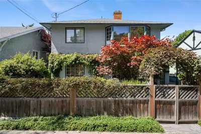 410 Government St, Victoria BC V8V 2L5