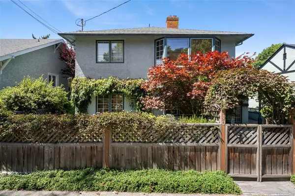 410 Government St, Victoria BC V8V 2L5 - 3 bed, 5.0 bath in Victoria