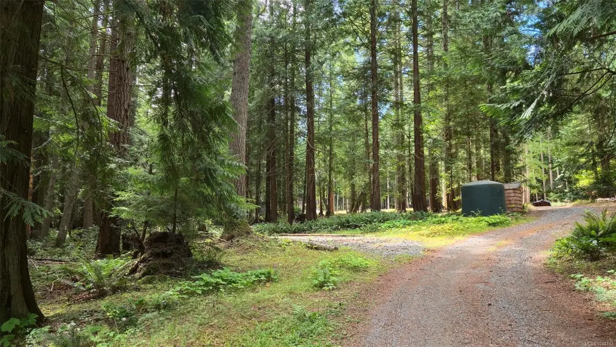 1685 Hess Rd, Gabriola Island BC V0R 1X6