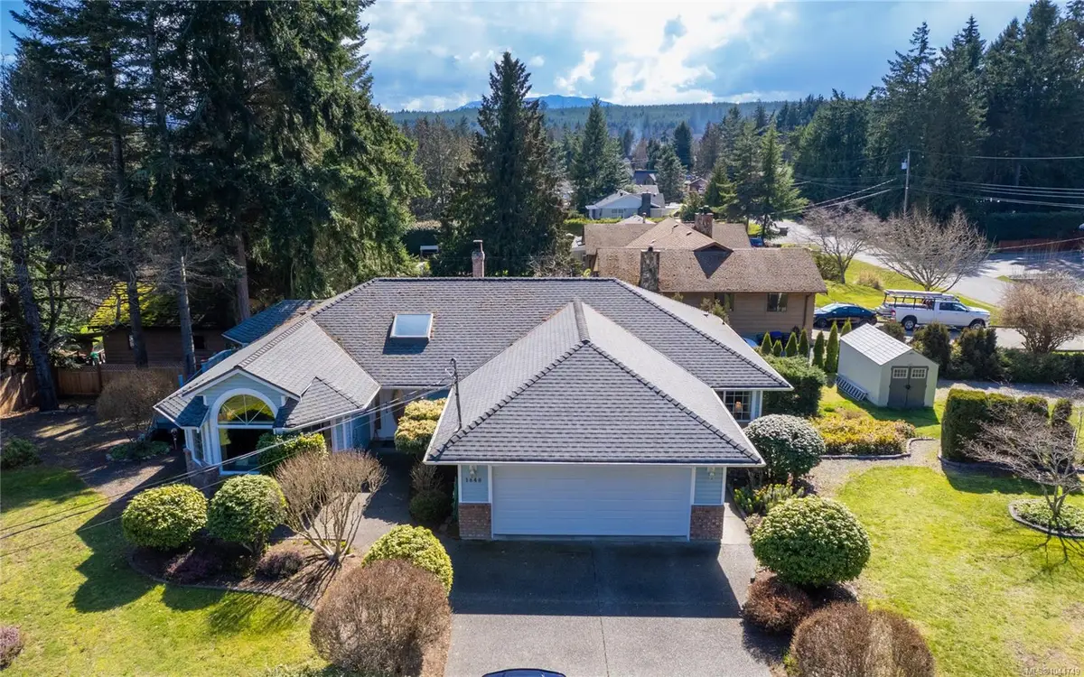 1848 Amelia Cres, Nanoose Bay BC V9P 9C7