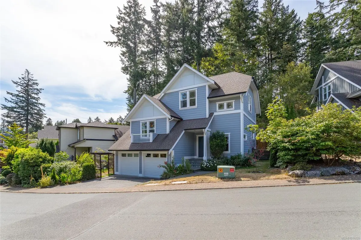 133 Gibraltar Bay Dr, View Royal BC V9B 6M2