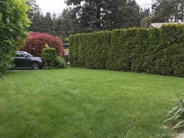 966 Haslam Ave, Langford BC V9B 2N2