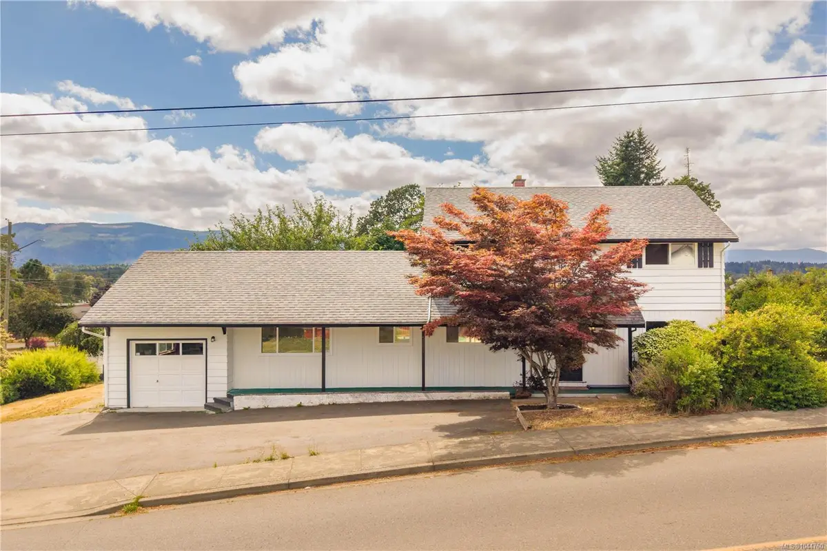 5892 Jaynes Rd, Duncan BC V9L 3C1