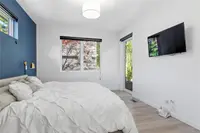 View 16