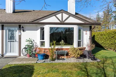 120 Finholm St #65, Parksville BC V9P 1J6