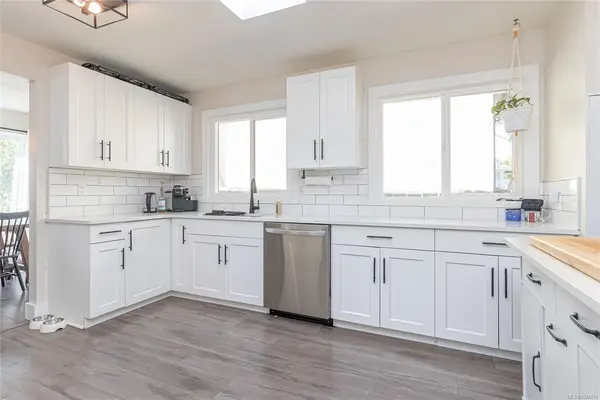 716 O'Brien Pl, Nanaimo BC V9R 6B1 - 3 bed, 3.0 bath in Nanaimo