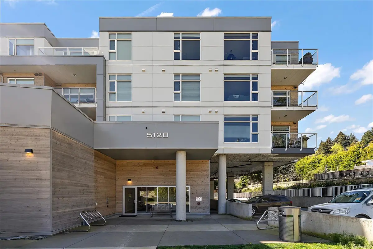 5120 Cordova Bay Rd #214, Saanich BC V8Y 2K5
