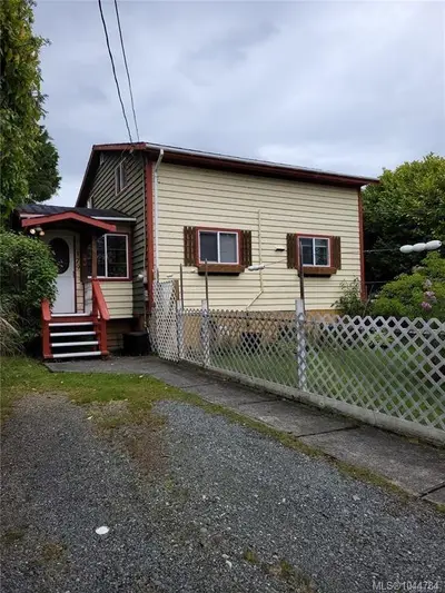 179 2nd St, Sointula BC V0N 3E0