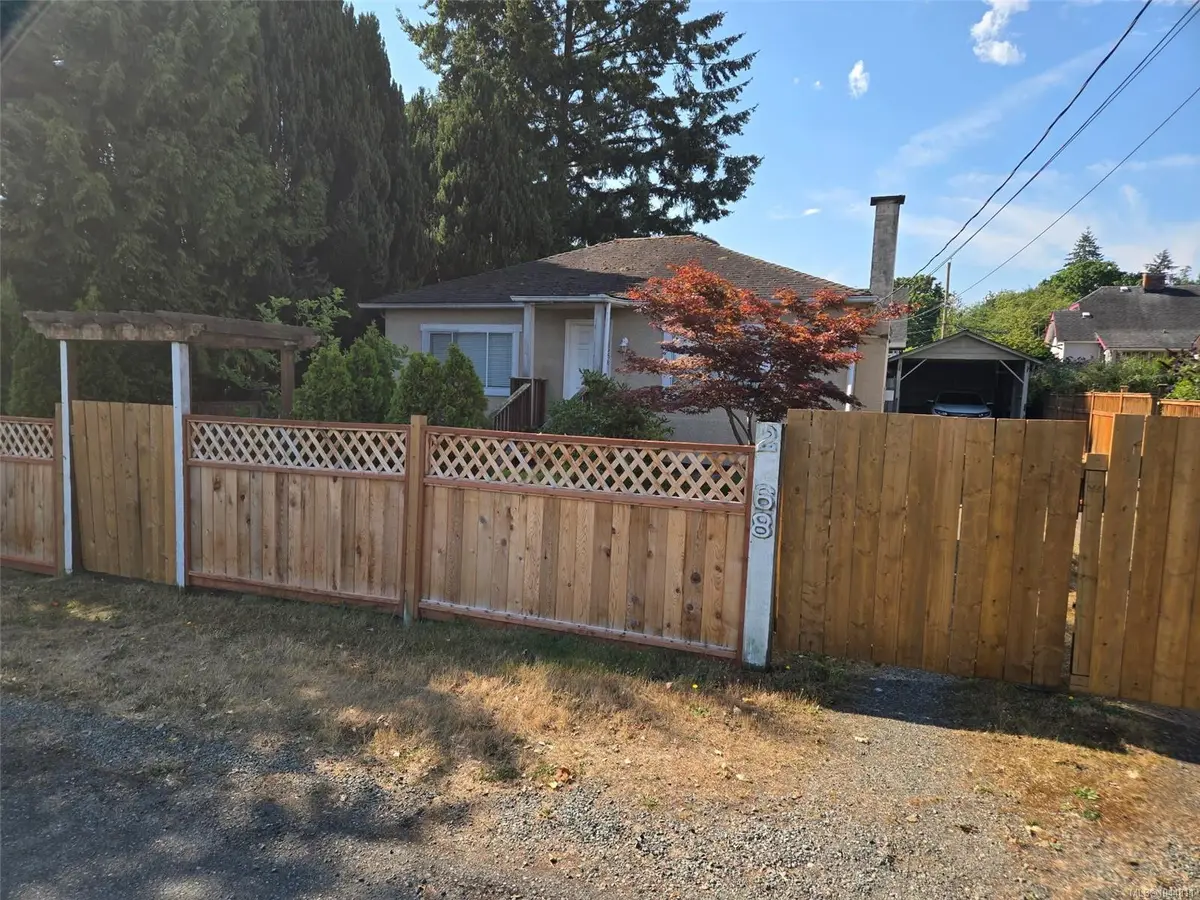 2968 Arbutus St, Chemainus BC V0R 1K0