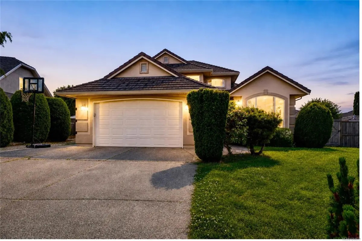 1096 Aery View Way, Parksville BC V9P 2N9