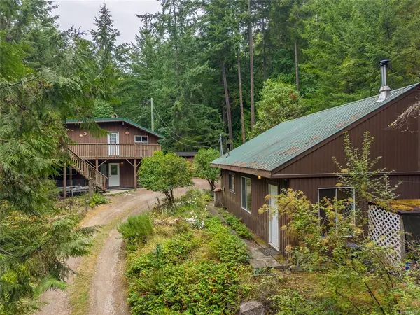 115 Payne Rd, Saturna Island BC V0N 2Y0 - 6 bed, 4 bath property for sale in Saturna Island
