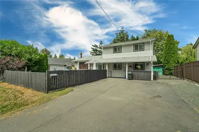 860 NICHOLLS Rd, Campbell River BC V9W 3P6
