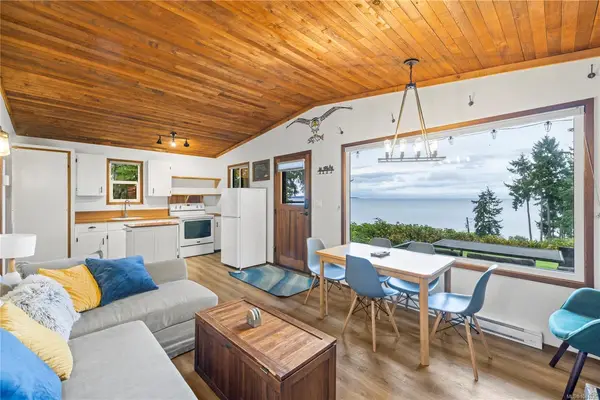 4375 Kelsey Rd #4, Bowser BC V0R 1G0 - 2 bed, 1 bath property for sale in Bowser