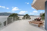 View 32