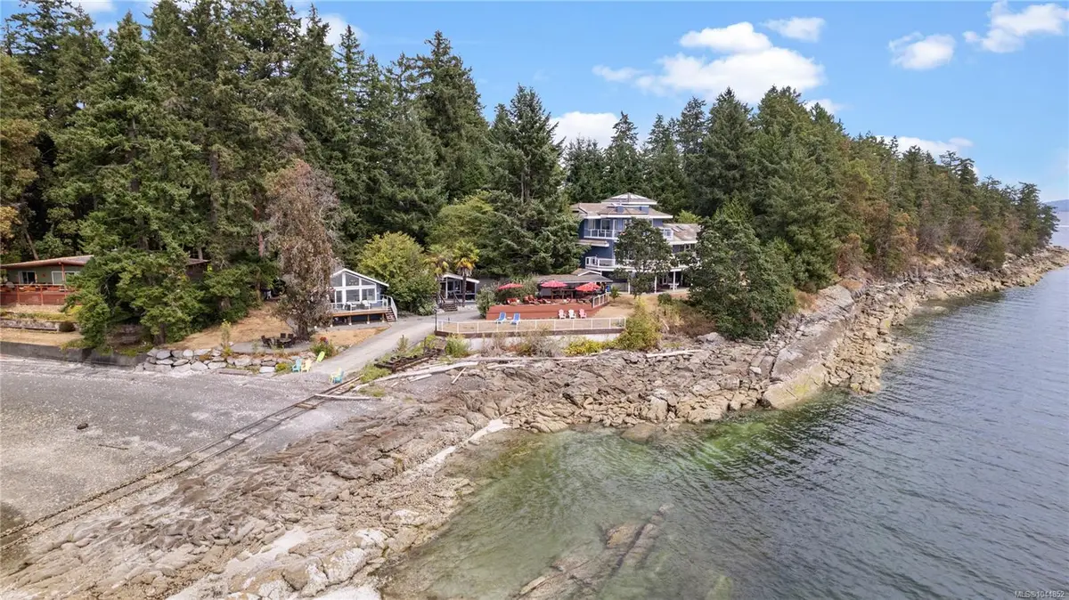 11680 Fairtide Rd, Ladysmith BC V0R 2E0